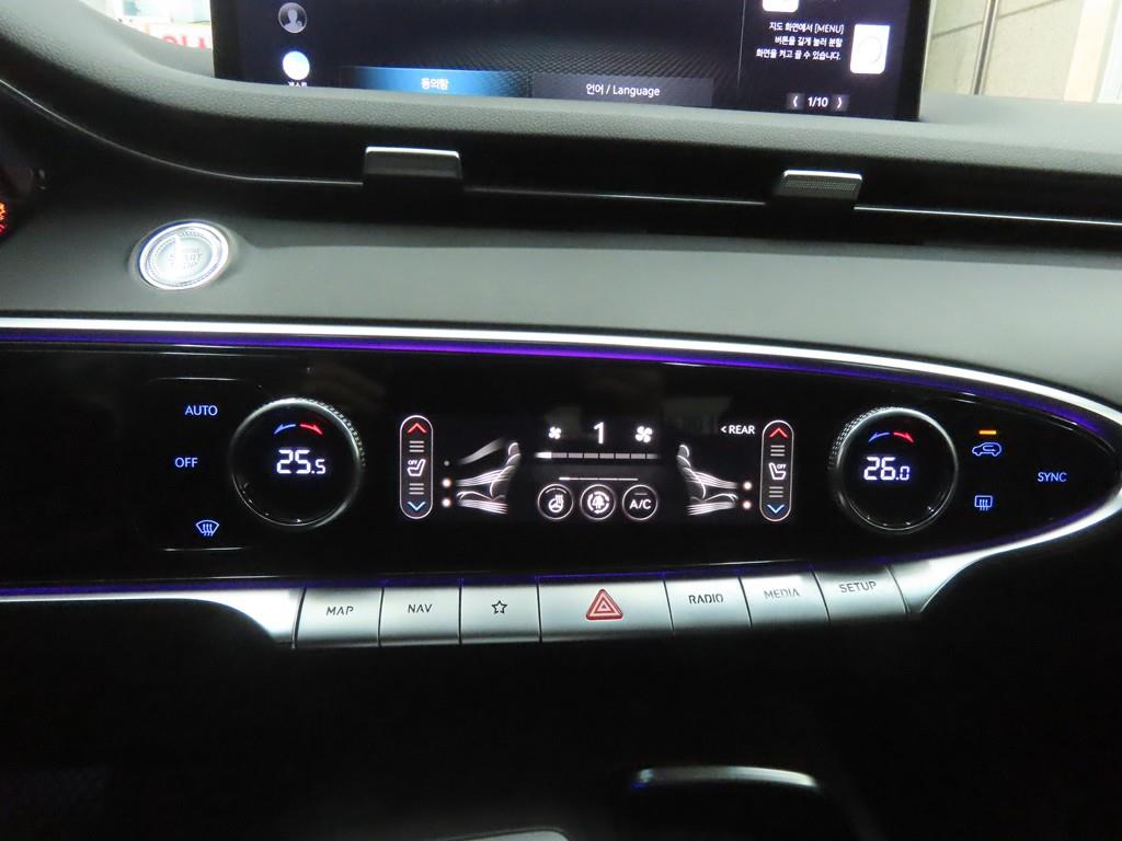 Genesis GV70 - Vista 12