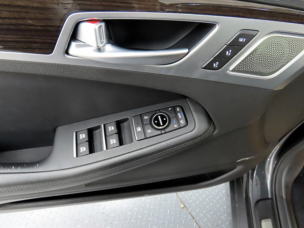 Genesis G80 - Vista 11