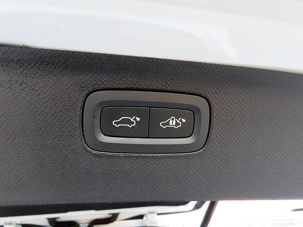 Volvo XC90 2022 Blanco - Importación desde Corea - HF Imports Iquique - Foto 17