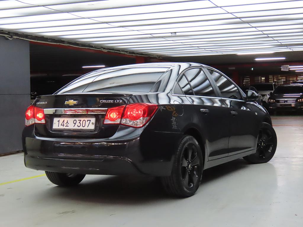 Chevrolet Cruise - Vista 4