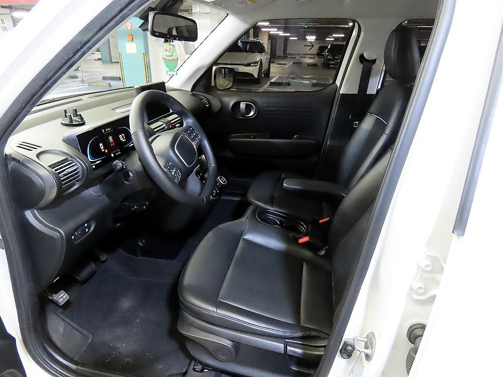 HYUNDAI Casper - Vista 5