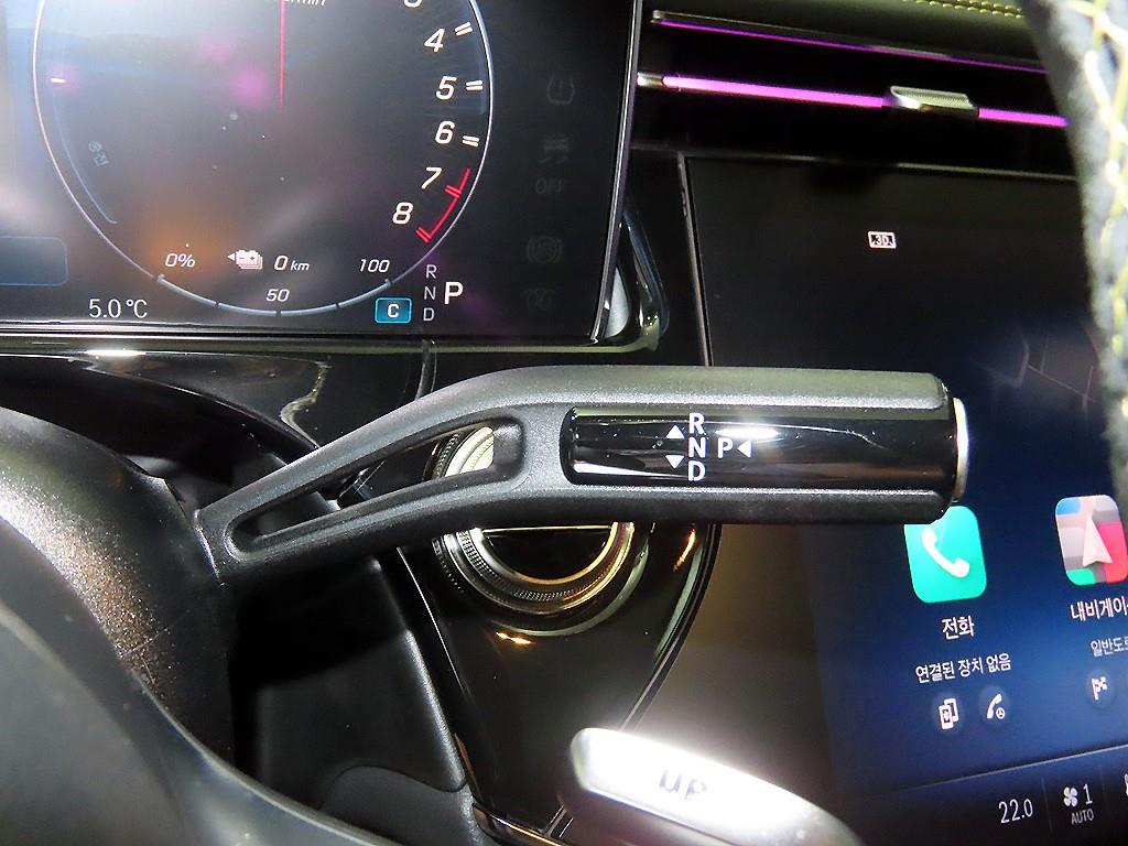 Mercedes Benz E class - Vista 12