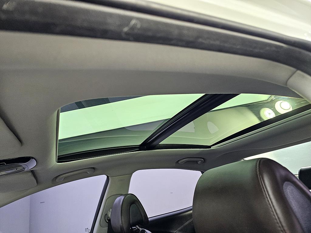 HYUNDAI Grandeur - Vista 12