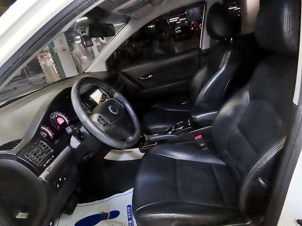 Ssangyong Korando - Vista 6