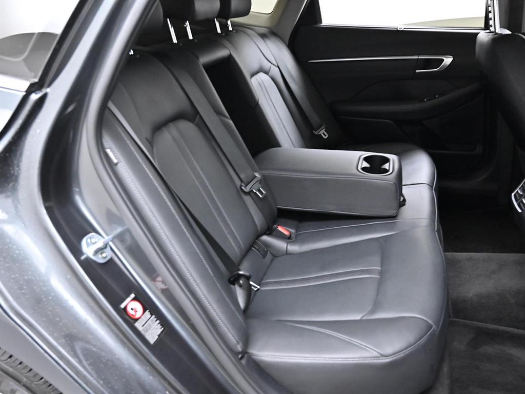 HYUNDAI Sonata - Vista 12