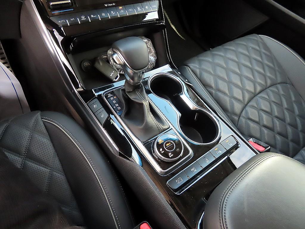 KIA Mohave - Vista 11