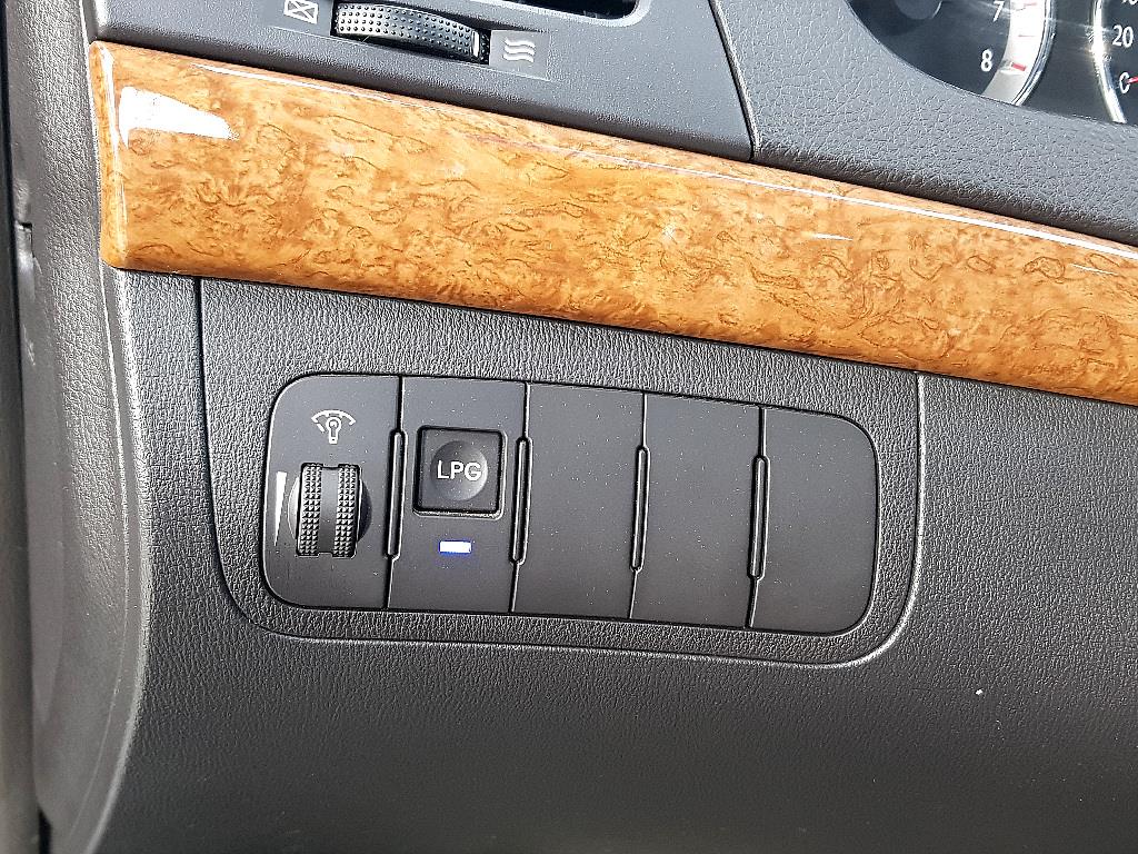 HYUNDAI Sonata - Vista 11