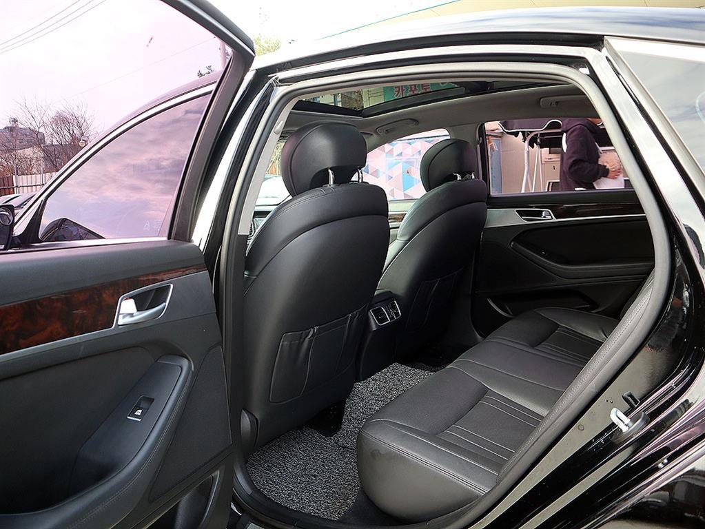 HYUNDAI Genesis 2016 Negro - Importación desde Corea - HF Imports Iquique - Foto 7