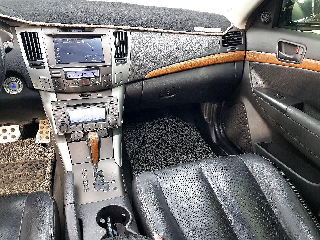 HYUNDAI Sonata - Vista 10