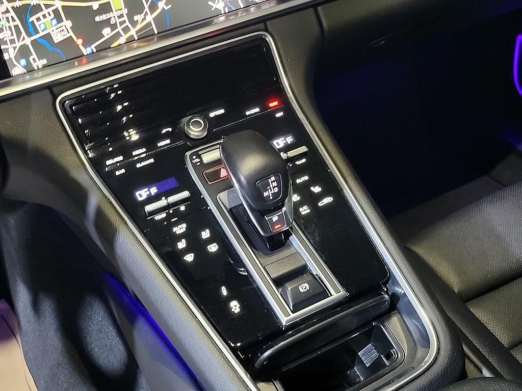 Porsche Panamera - Vista 12