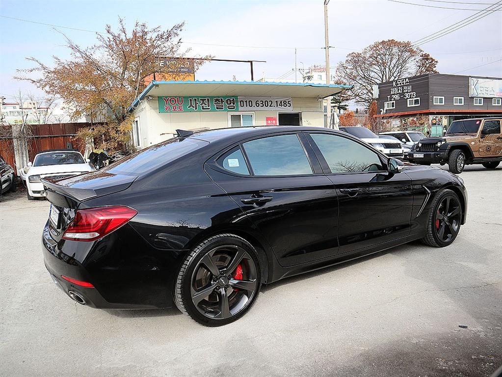 Genesis G70 - Vista 7