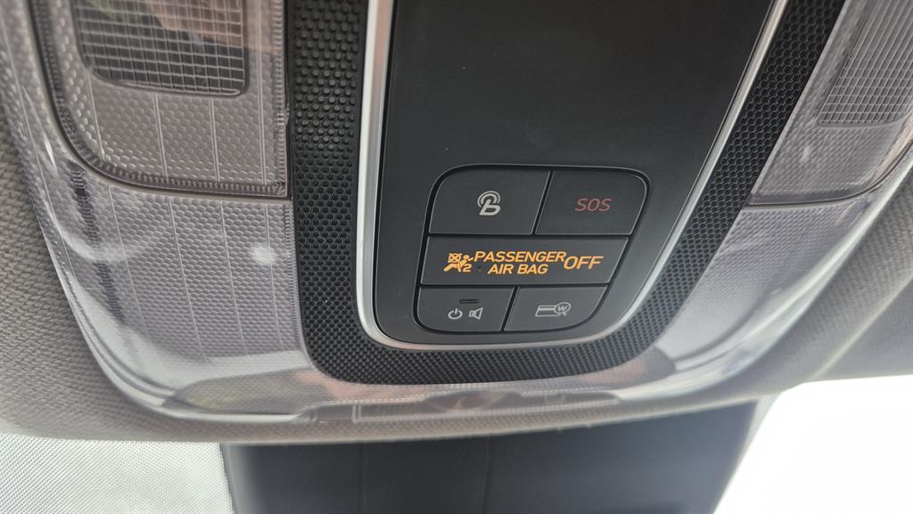 HYUNDAI Avante - Vista 10