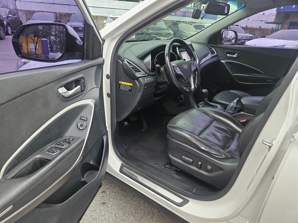 HYUNDAI Santa Fe - Vista 7