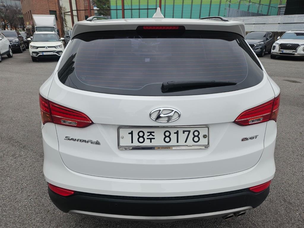 HYUNDAI Santa Fe - Vista 4