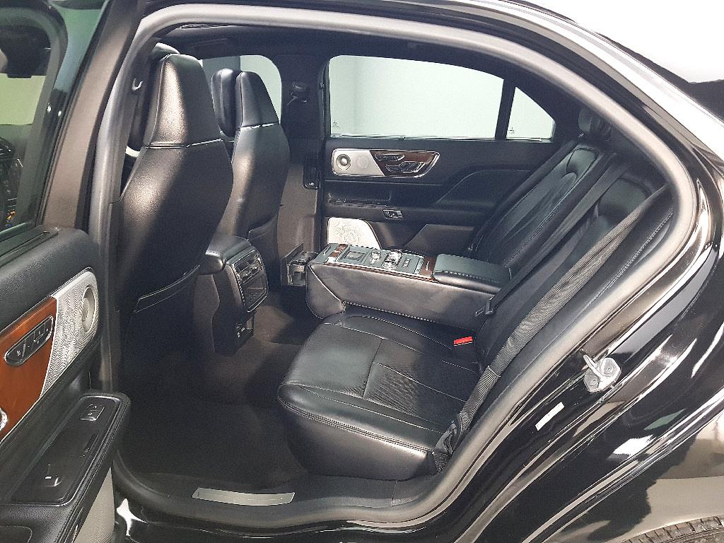 Lincoln Continental - Vista 8