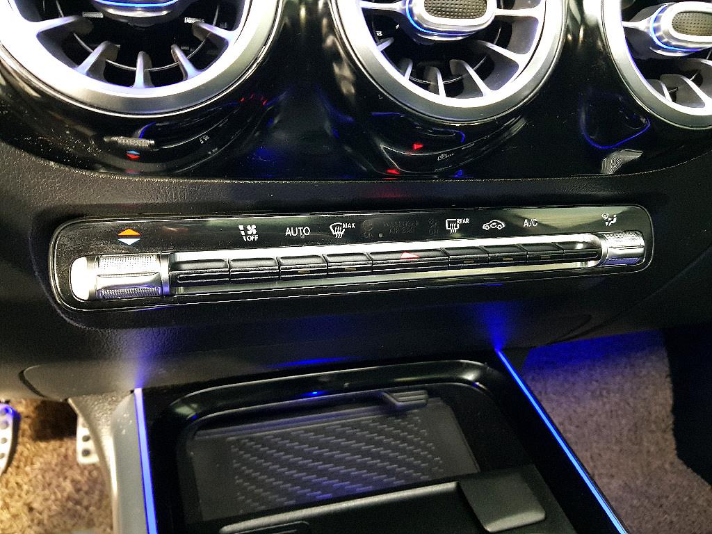 Mercedes Benz GLA Class - Vista 11