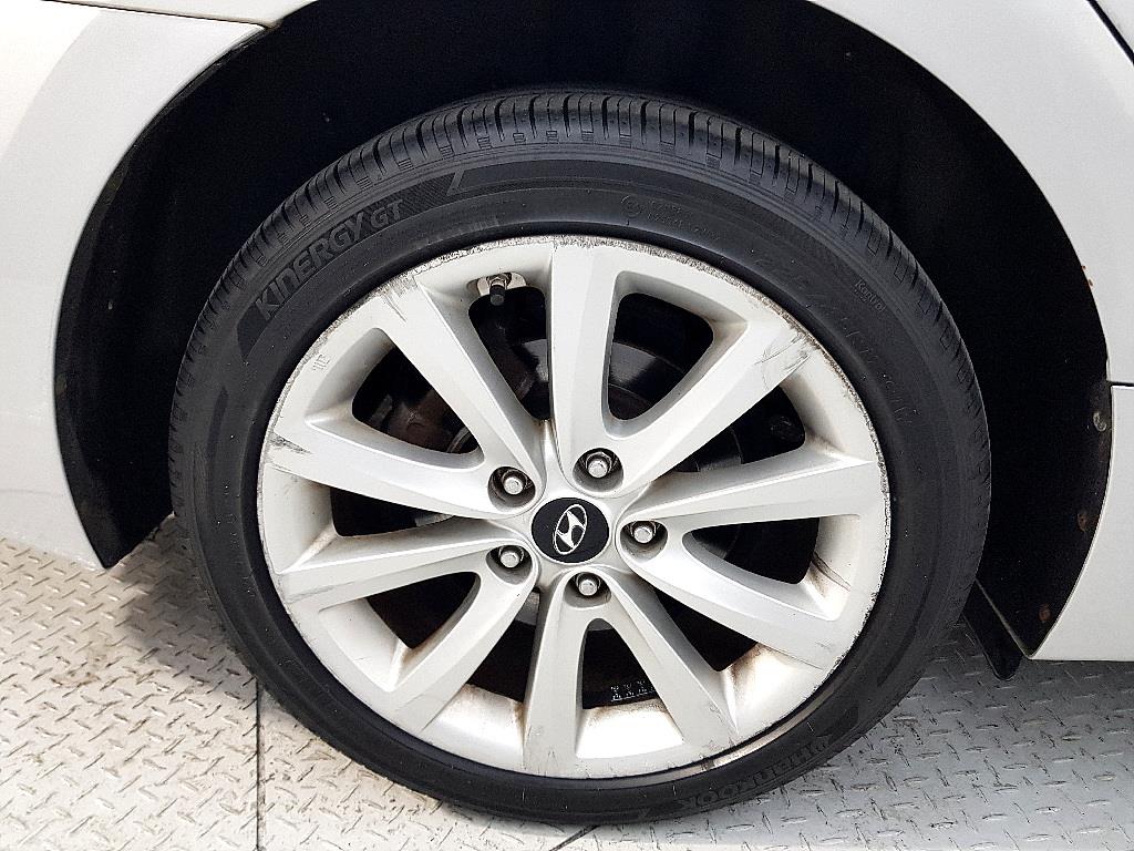 HYUNDAI i40 2012 Plateado - Importación desde Corea - HF Imports Iquique - Foto 20