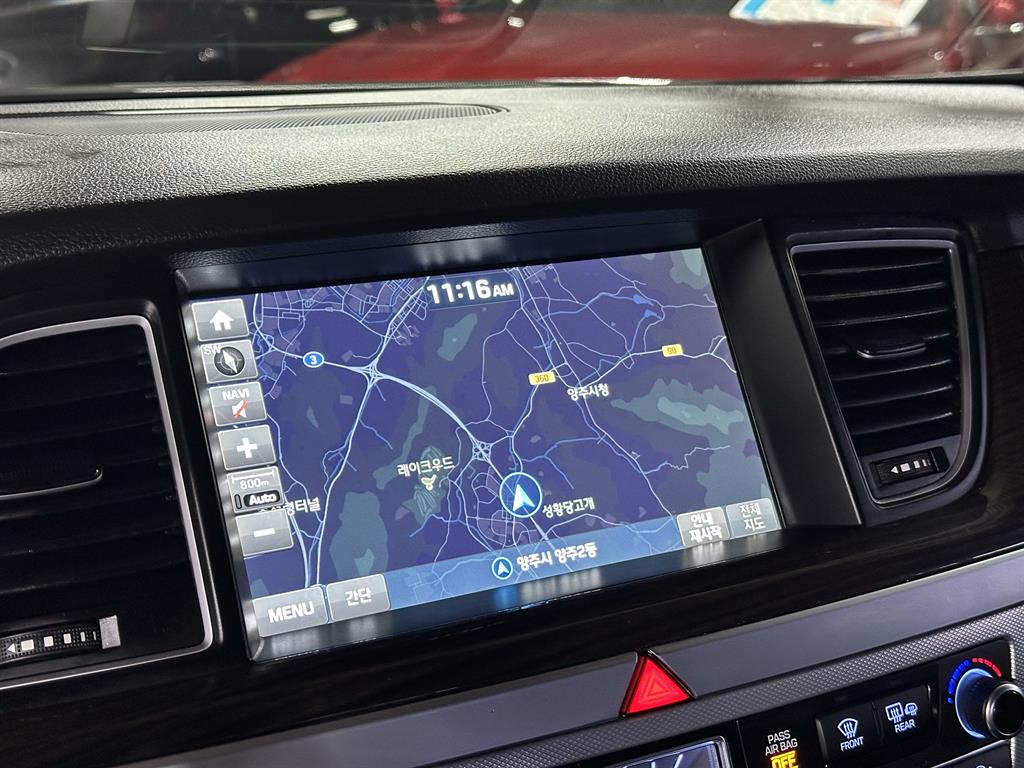 Genesis G80 - Vista 12