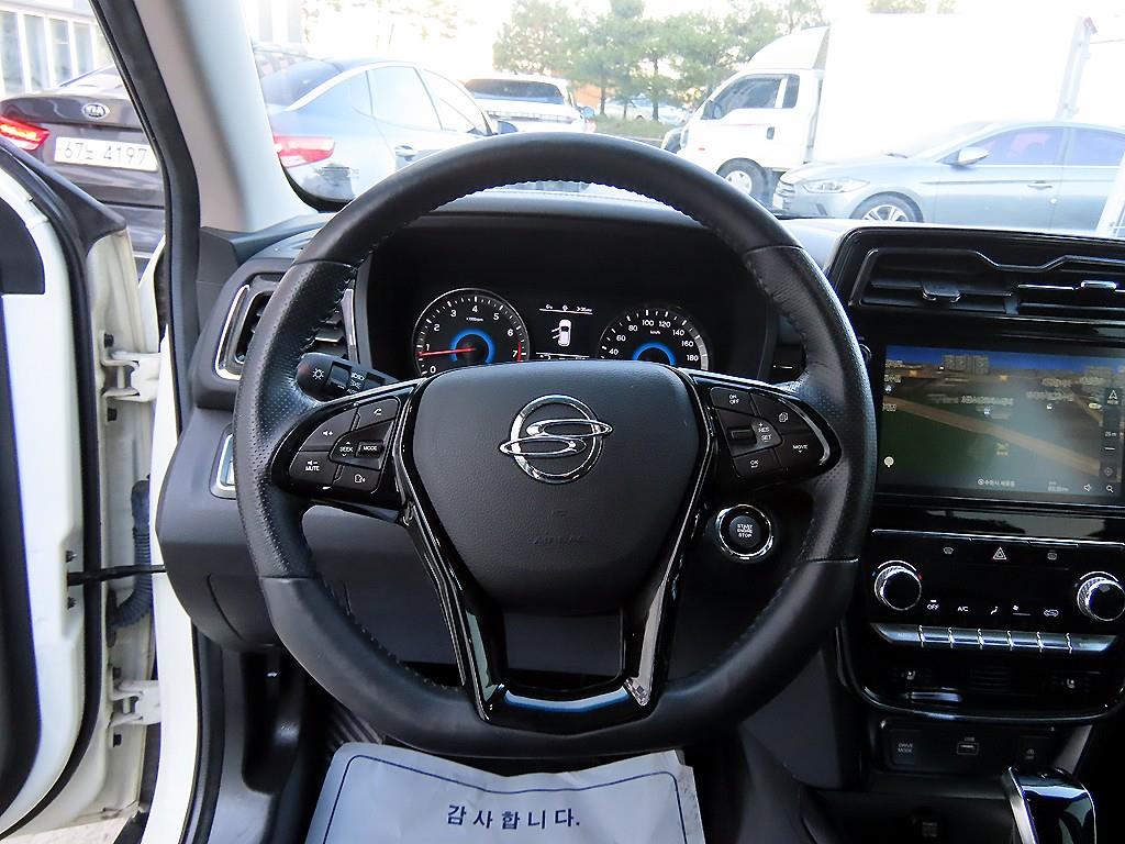 Ssangyong Tivoli - Vista 8