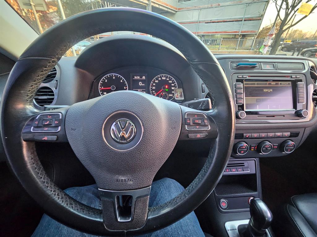 Volkswagen Tiguan - Vista 7