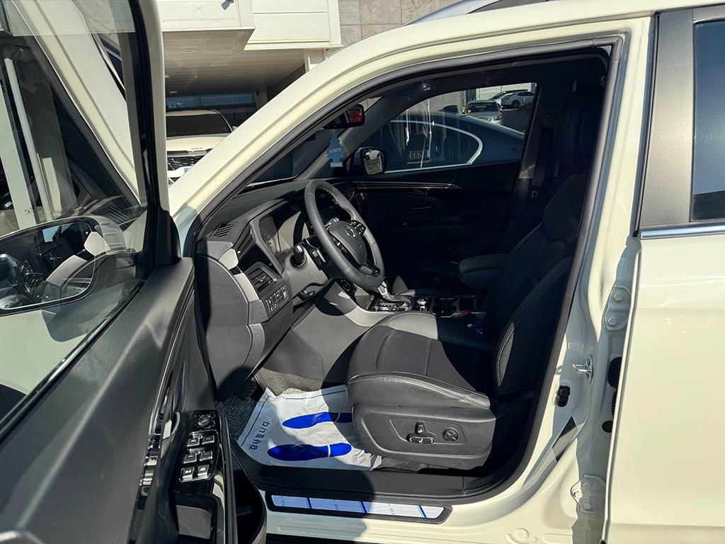 Ssangyong Korando - Vista 6