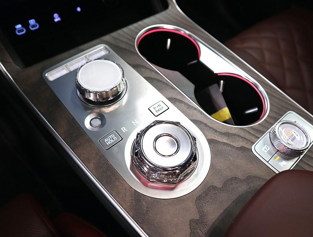 Genesis GV80 2024 Negro - Importación desde Corea - HF Imports Iquique - Foto 13