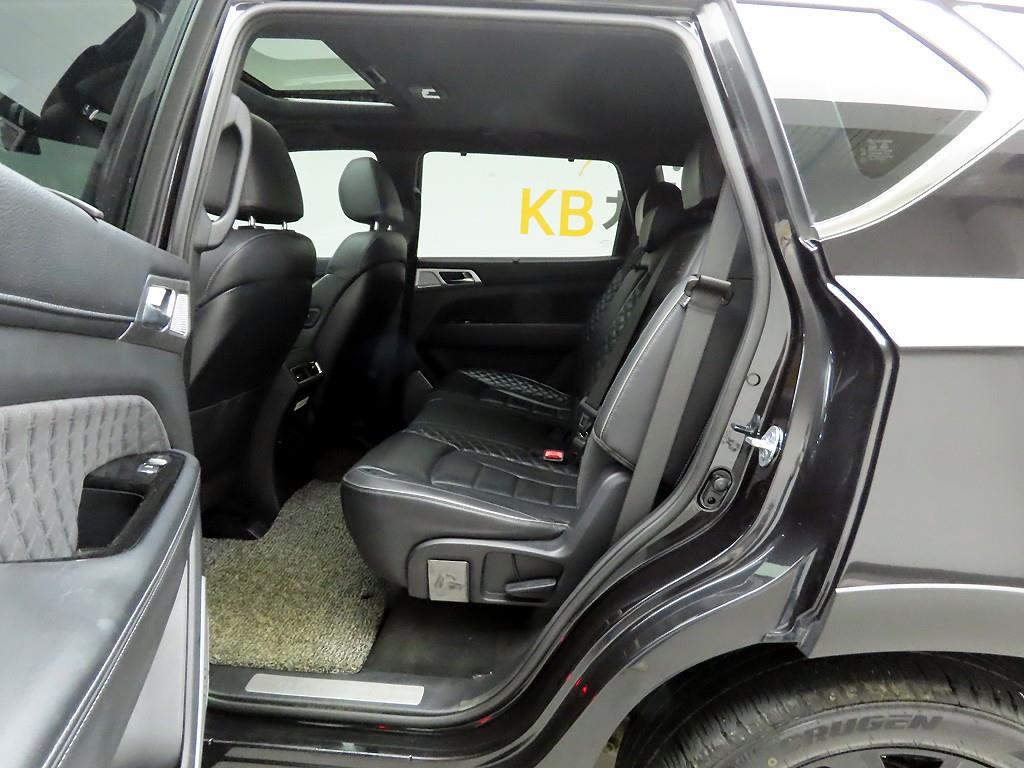 Ssangyong Rexton - Vista 12