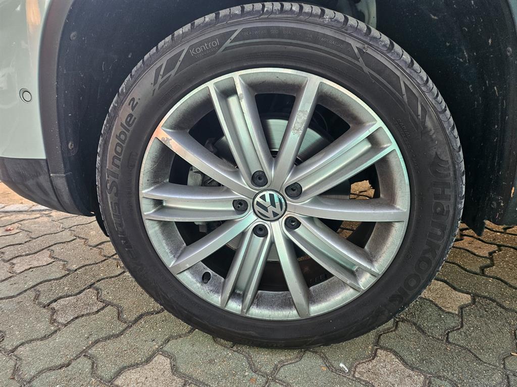 Volkswagen Tiguan - Vista 6