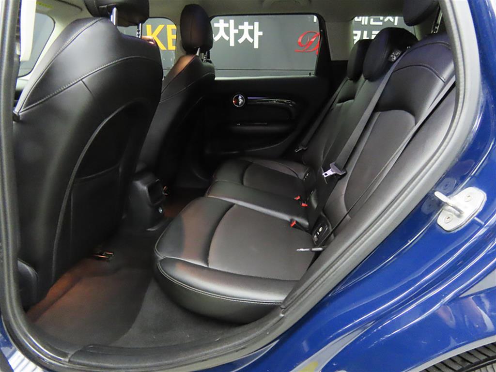 Mini Clubman - Vista 6