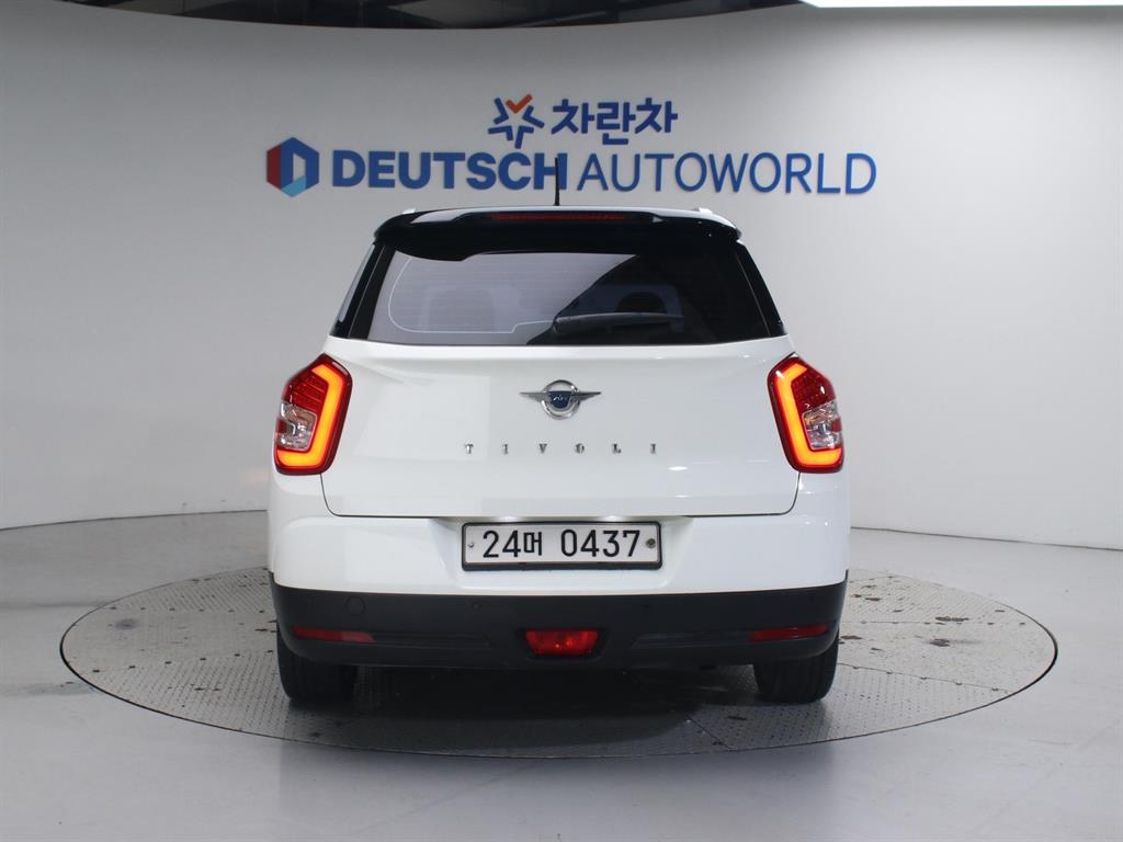 Ssangyong Tivoli - Vista 4