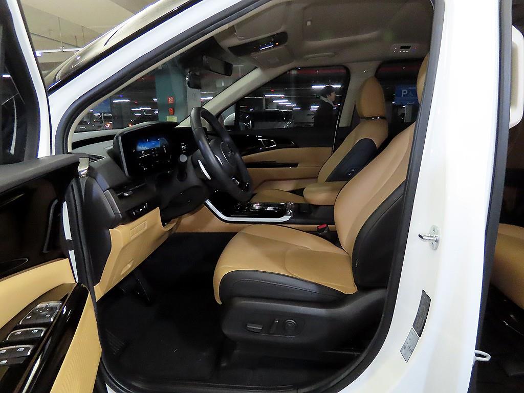 KIA Carnival - Vista 6