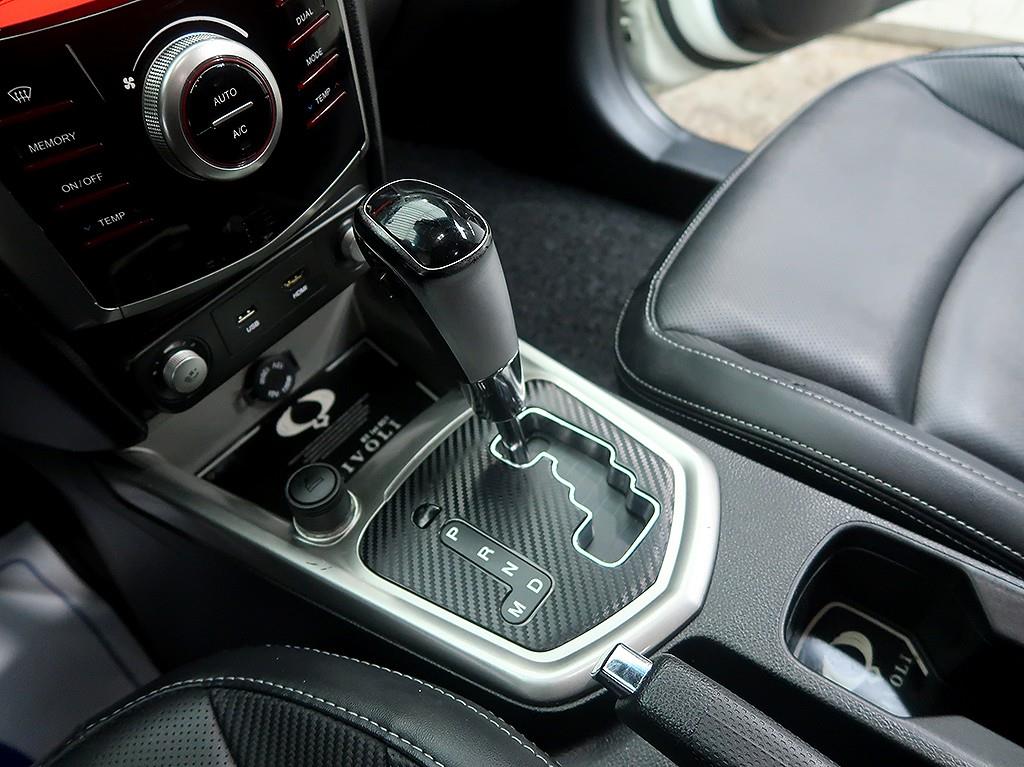 Ssangyong Tivoli 2015 Blanco - Importación desde Corea - HF Imports Iquique - Foto 7