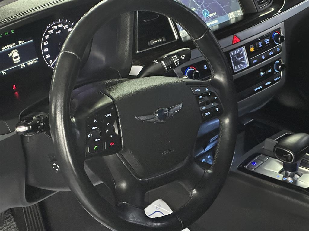 Genesis G80 - Vista 8