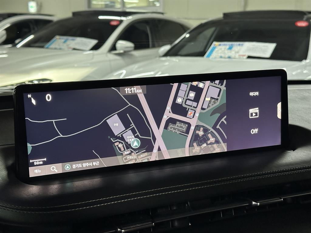 Genesis GV70 - Vista 12