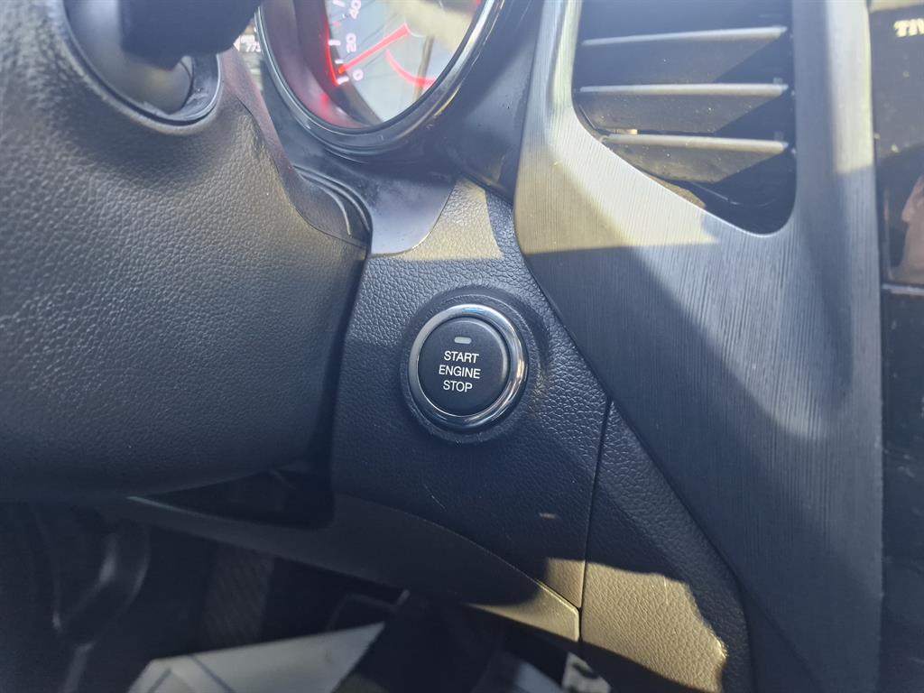 Ssangyong Tivoli - Vista 9