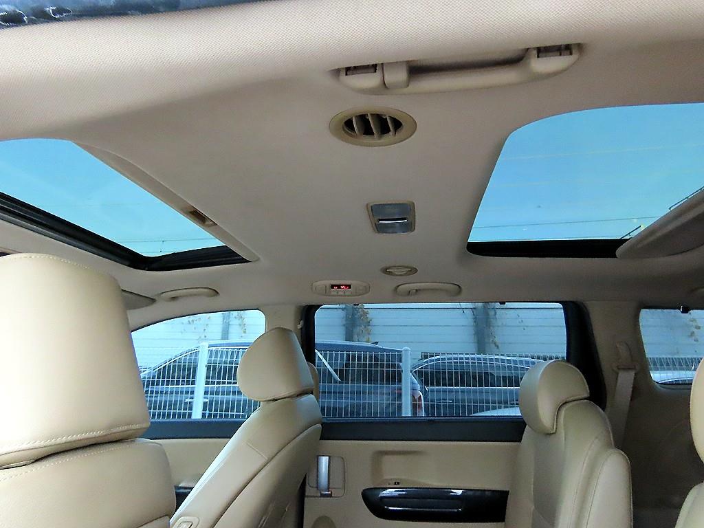 KIA Carnival 2017 Negro - Importación desde Corea - HF Imports Iquique - Foto 16