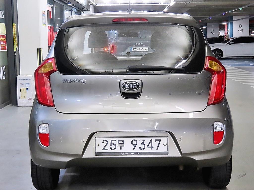 KIA Morning - Vista 5