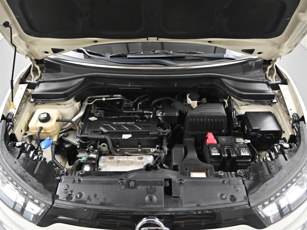 Ssangyong Tivoli - Vista 6