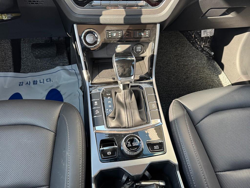 Ssangyong Korando - Vista 12