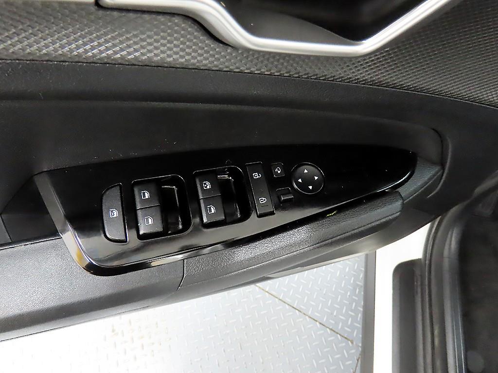 KIA Sportage - Vista 11