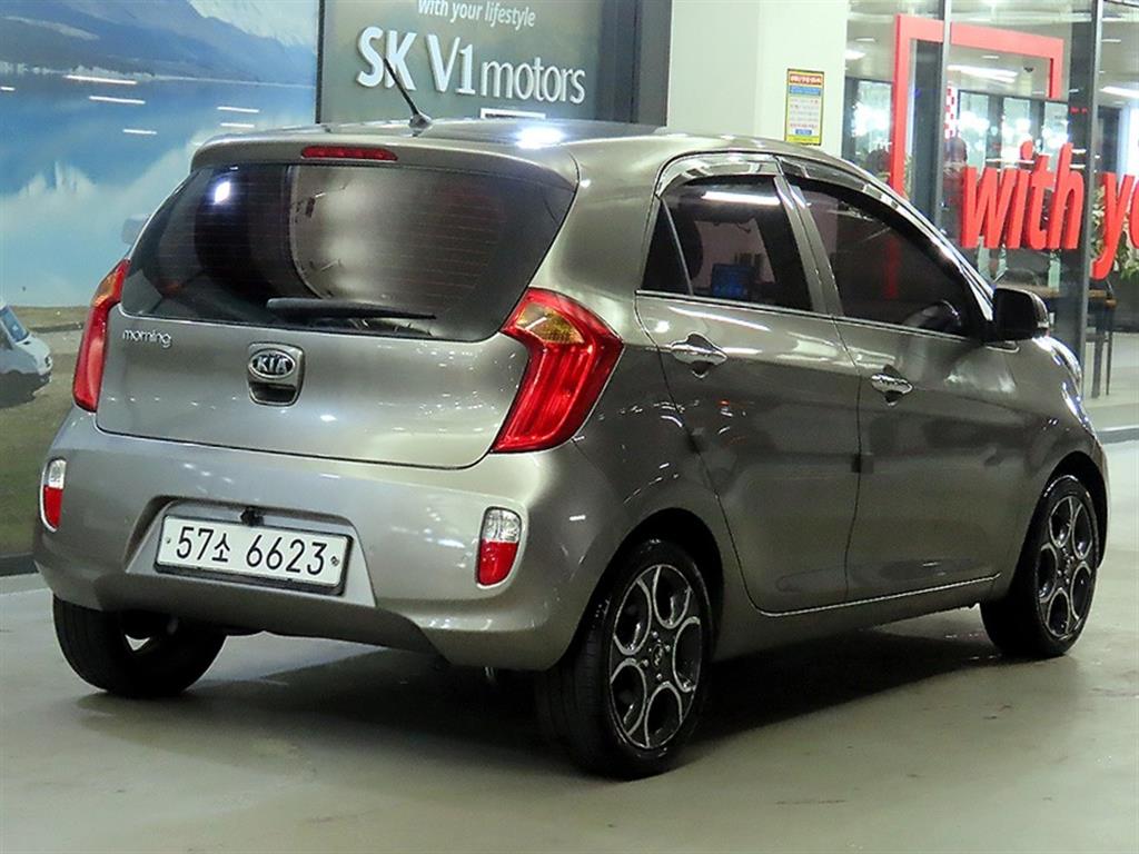 KIA Morning - Vista 4