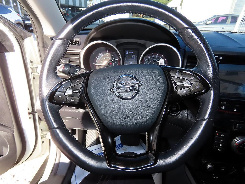 Ssangyong Tivoli - Vista 8