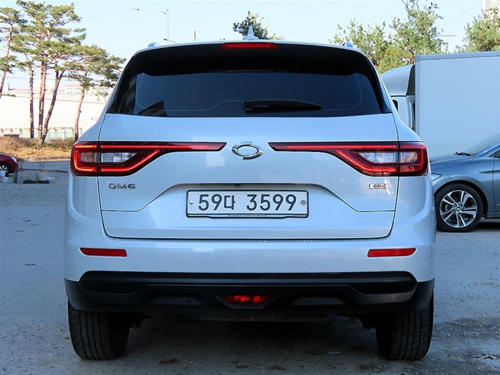 SAMSUNG QM6 - Vista 4