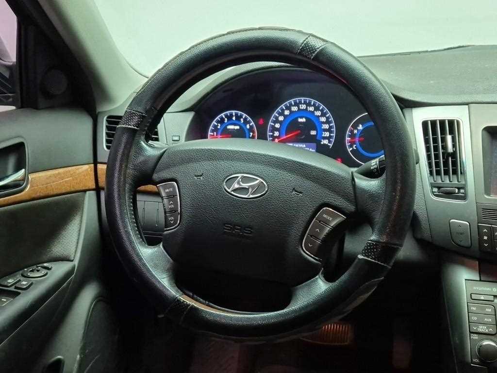 HYUNDAI Sonata - Vista 9