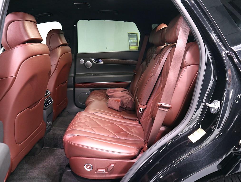 Genesis GV80 - Vista 10