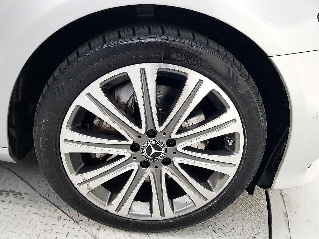 Mercedes Benz E class 2017 Blanco - Importación desde Corea - HF Imports Iquique - Foto 20