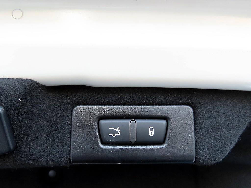 Maserati Quattroforte 2017 Blanco - Importación desde Corea - HF Imports Iquique - Foto 18