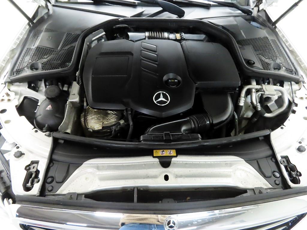 Mercedes Benz C Class 2019 Blanco - Importación desde Corea - HF Imports Iquique - Foto 20