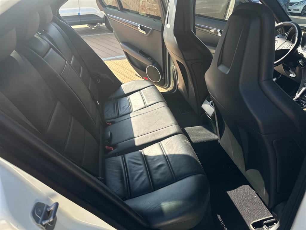 Mercedes Benz C Class - Vista 10