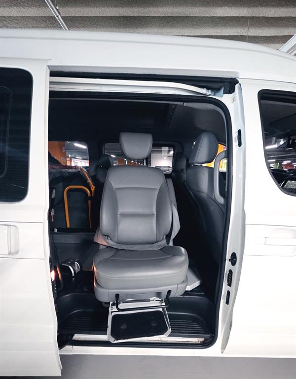 HYUNDAI Starex 2019 Blanco - Importación desde Corea - HF Imports Iquique - Foto 19